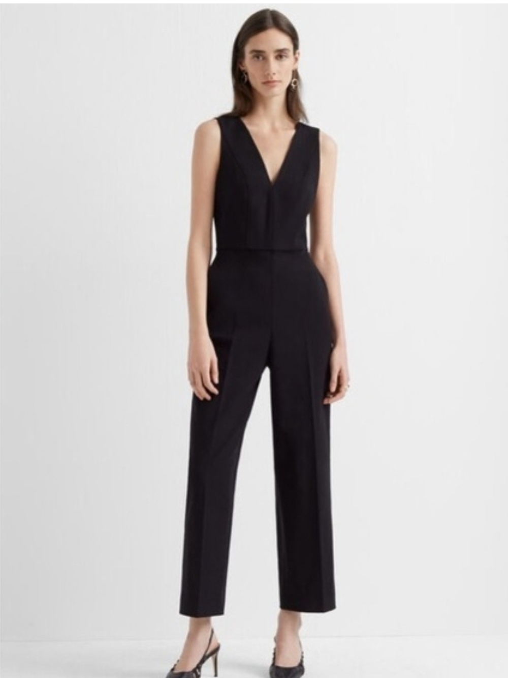 Club Monaco Classic Black V-Neck Sleeveless Jumpsuit Size 6